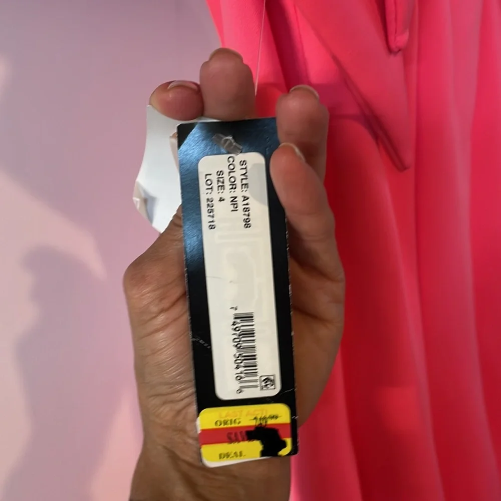 Betsy Adam gown - Picture 8 of 12